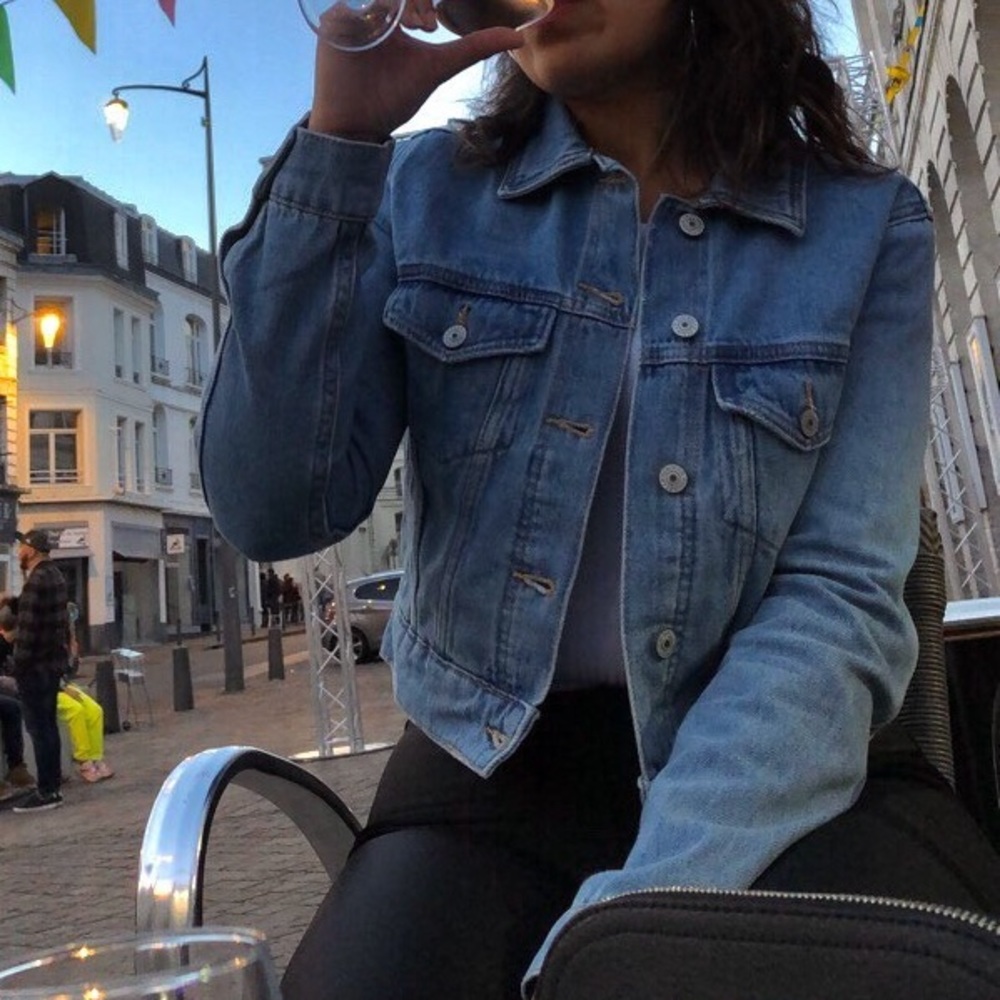 **SOLD** Cropped Pull&Bear Denim Jacket - Picture 2 of 6